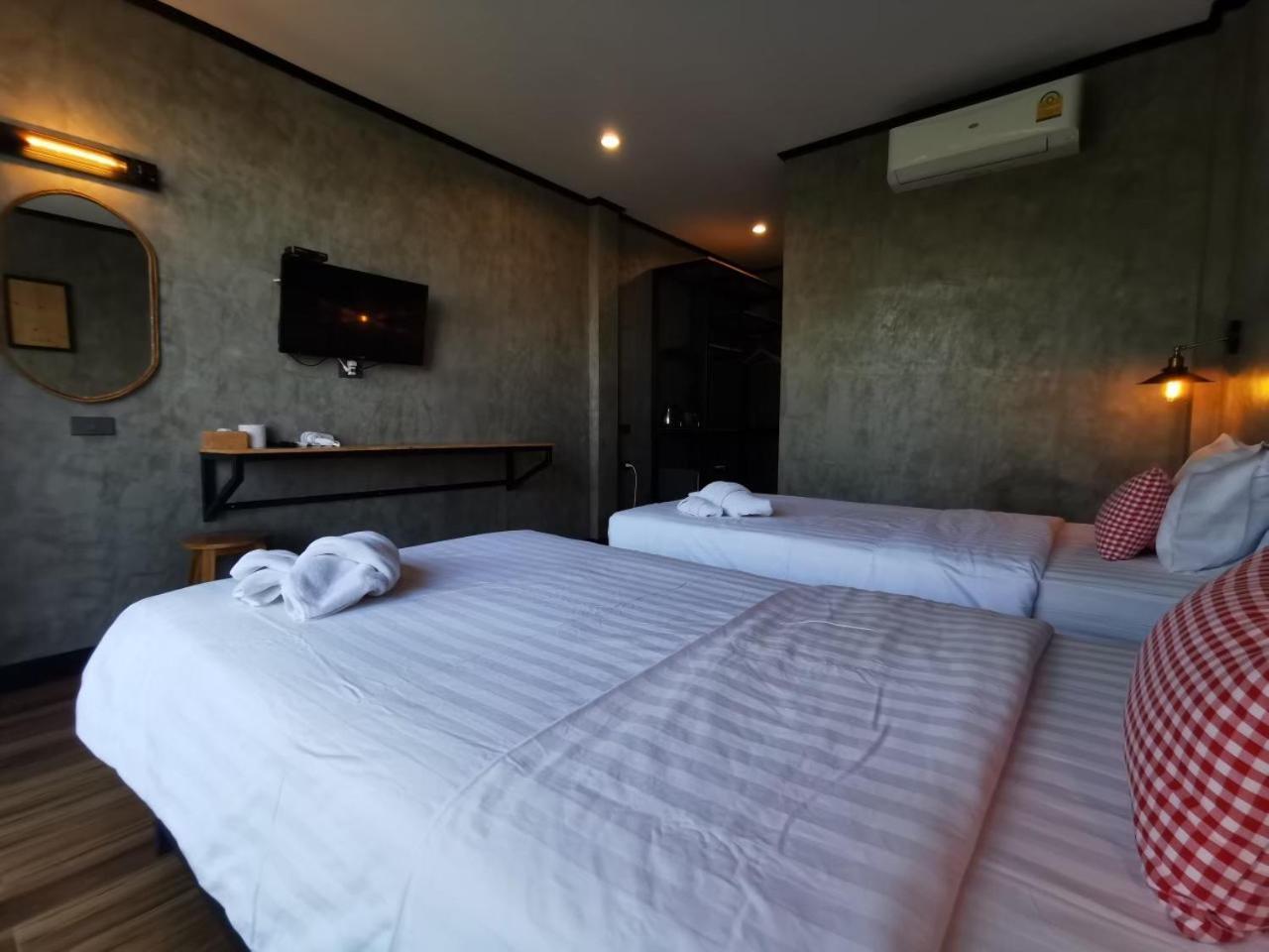 Lanta Chaolay Hostel Ko Lanta Exterior foto